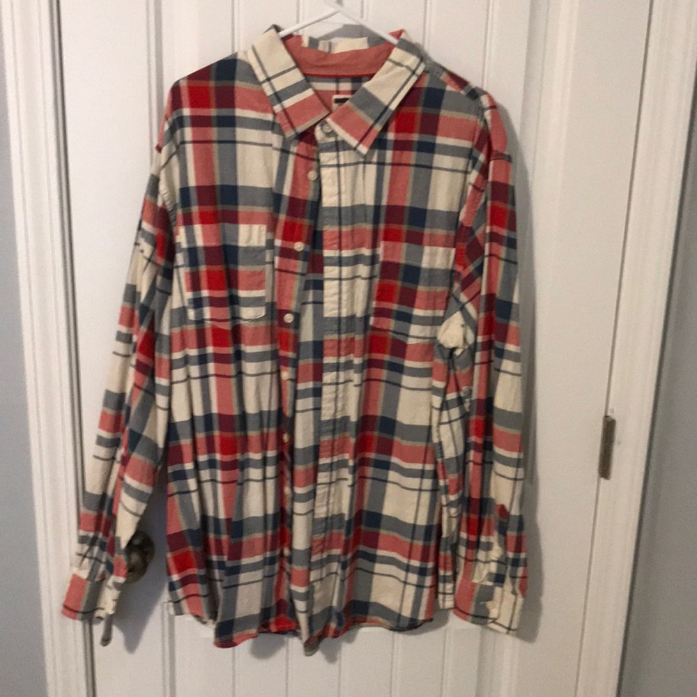 Men’s casual dress shirt.